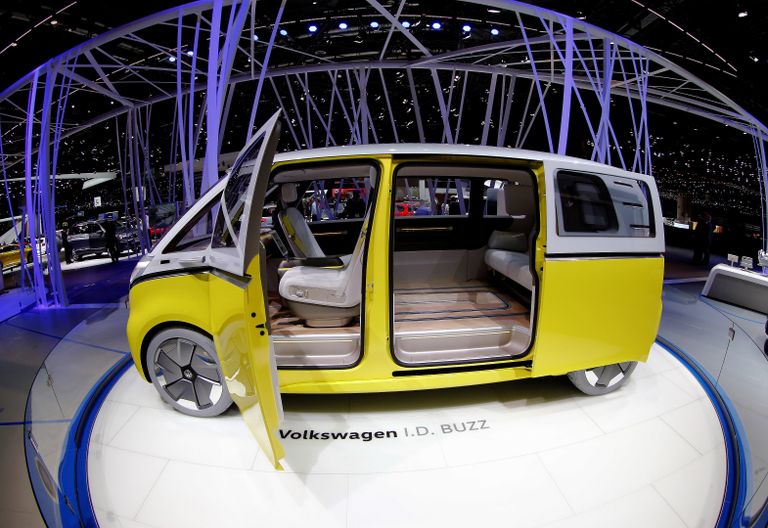 Автомобиль Volkswagen I.D. Buzz на Женевском международном автосалоне Автомобиль Volkswagen I.D. Buzz на Женевском международном автосалоне
