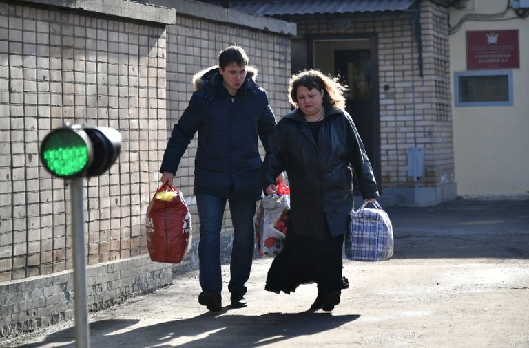 Помилованная президентом РФ О.Севастиди освобождена из Лефортово Помилованная президентом РФ О.Севастиди освобождена из Лефортово