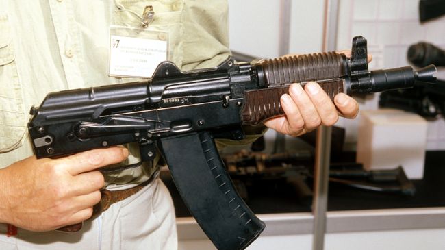 Автомат Калашникова АКС-74У. Архивное фото Автомат Калашникова АКС-74У. Архивное фото