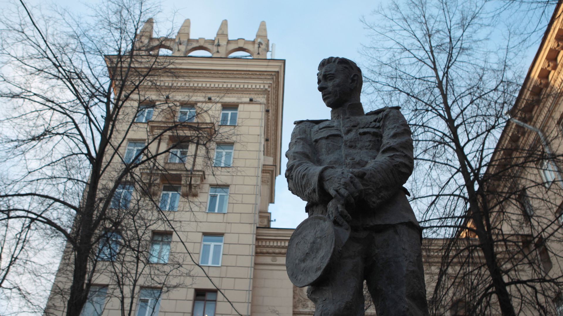 Памятник подводнику Александру Маринеско открыли в Санкт-Петербурге - РИА Новости, 1920, 15.01.2023