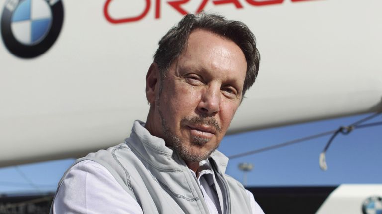 Предприниматель Ларри Эллисон основал компанию Oracle, сделавшую его миллиардером Предприниматель Ларри Эллисон основал компанию Oracle, сделавшую его миллиардером