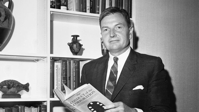 Американский миллиардер Дэвид Рокфеллер Американский миллиардер Дэвид Рокфеллер