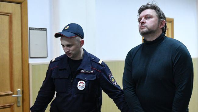 Экс-губернатор Кировской области Никита Белых в Бассманном суде Москвы. Март 2017 Экс-губернатор Кировской области Никита Белых в Бассманном суде Москвы. Март 2017