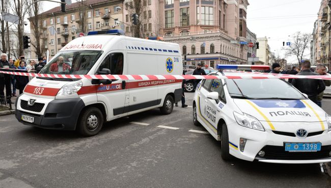 На месте убийства бывшего депутата Госдумы России Дениса Вороненкова. Архивное фото На месте убийства бывшего депутата Госдумы России Дениса Вороненкова. Архивное фото