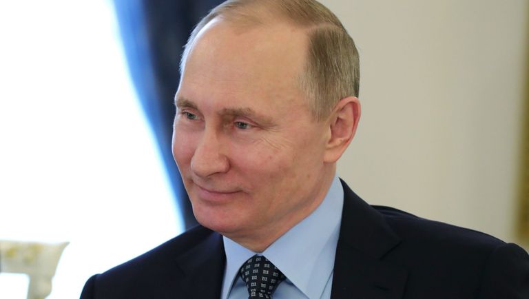 Президент РФ Владимир Путин во время встрече с лидером политической партии Франции Национальный фронт, кандидатом в президенты Франции Марин Ле Пен Президент РФ Владимир Путин во время встрече с лидером политической партии Франции Национальный фронт, кандидатом в президенты Франции Марин Ле Пен