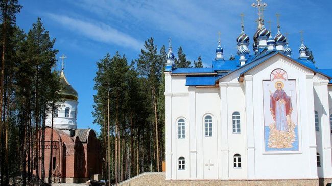 Среднеуральский женский монастырь. Архивное фото Среднеуральский женский монастырь. Архивное фото