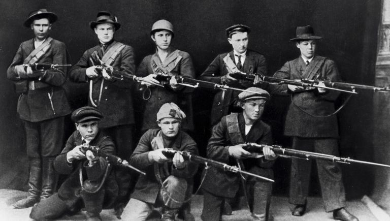 Группа финских красногвардейцев во врмя финской Гражданской войны. 1918 год