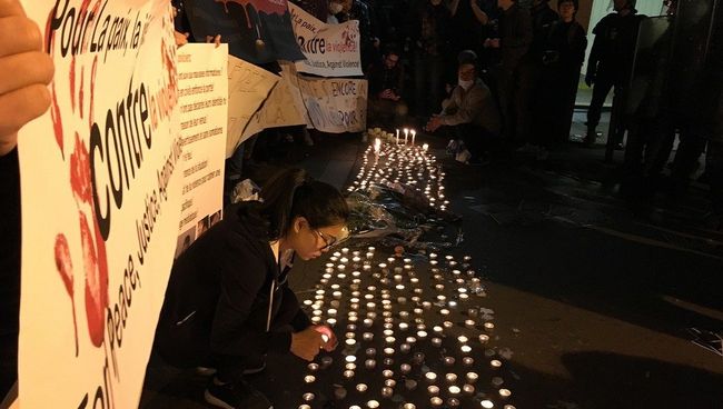 Акция протеста против убийства французскими полицейскими китайца в Париже Акция протеста против убийства французскими полицейскими китайца в Париже