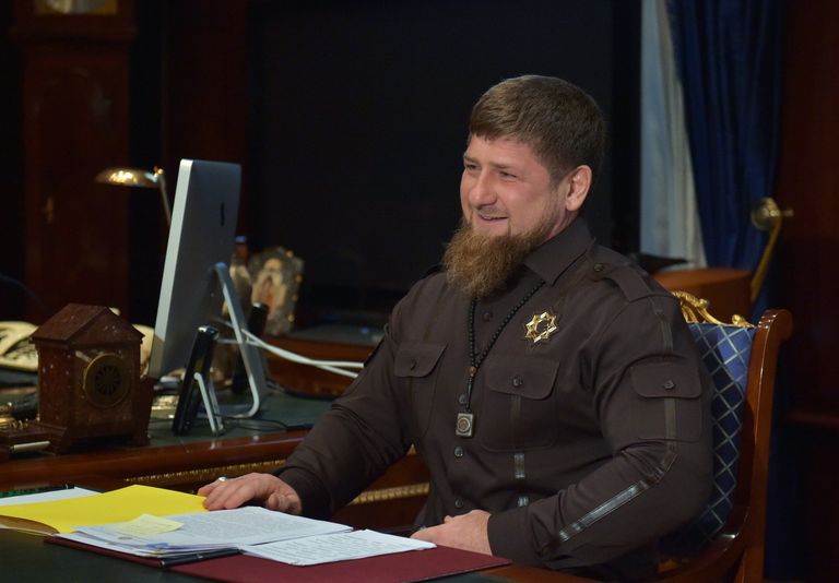 Глава Чеченской Республики Рамзан Кадыров во время встречи с председателем правительства РФ Дмитрием Медведевым. 30 марта 2017