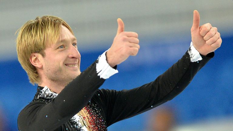 Евгений Плющенко (Россия) выступает в короткой программе мужского одиночного катания командных соревнований по фигурному катанию на XXII зимних Олимпийских играх Евгений Плющенко (Россия) выступает в короткой программе мужского одиночного катания командных соревнований по фигурному катанию на XXII зимних Олимпийских играх