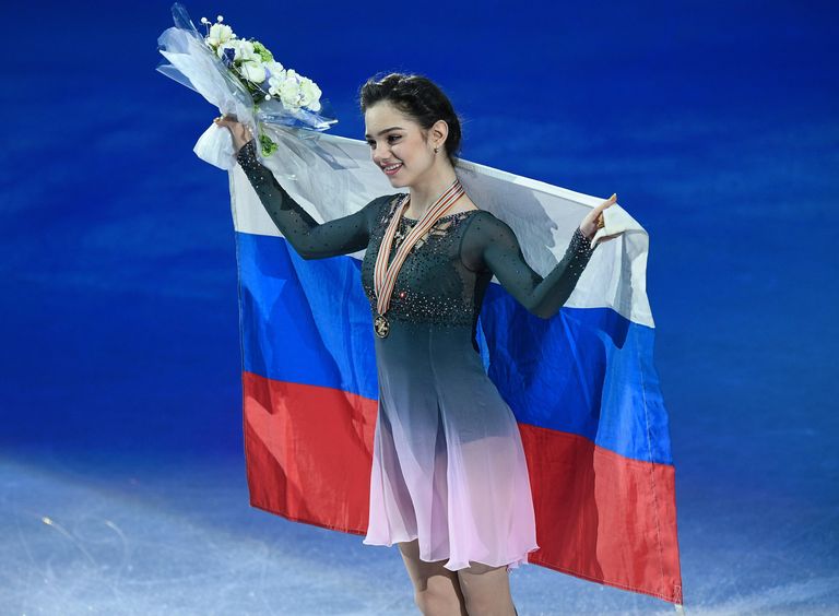 Евгения Медведева, завоевавшая золотую медаль в женском одиночном катании на чемпионате мира по фигурному катанию в Хельсинки Евгения Медведева, завоевавшая золотую медаль в женском одиночном катании на чемпионате мира по фигурному катанию в Хельсинки