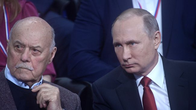 Президент РФ Владимир Путин принимает участие в работе IV Медиафорума региональных и местных средств массовой информации Правда и справедливость. 3 апреля 2017