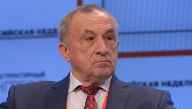 Глава Удмуртской Республики Александр Соловьев. Архивное фото Глава Удмуртской Республики Александр Соловьев. Архивное фото