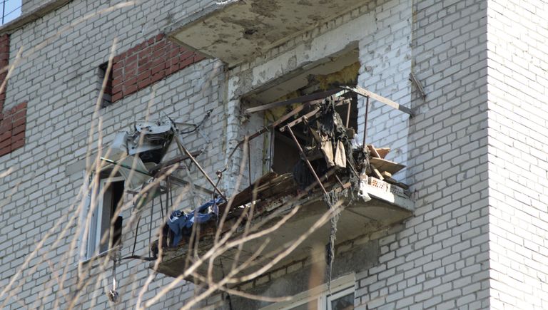 Жизнь в прифронтовом поселке Донецк-Северный в Донбассе Жизнь в прифронтовом поселке Донецк-Северный в Донбассе