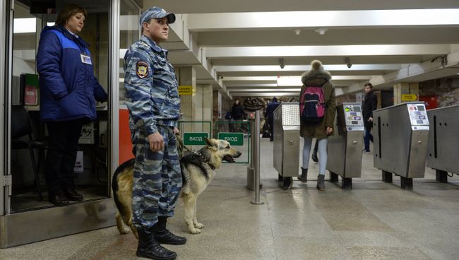 Усиление мер безопасности в Новосибирском метро Усиление мер безопасности в Новосибирском метро