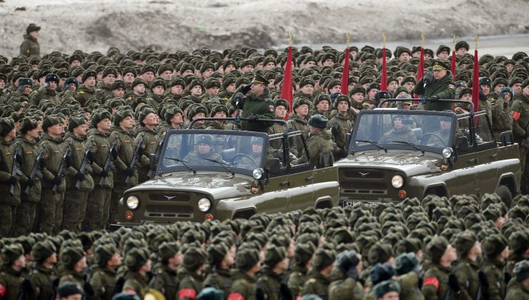 Совместная тренировка пеших парадных расчетов войск Московского гарнизона и механизированной колонны к участию в военном параде на Красной площади 9 мая 2017 года