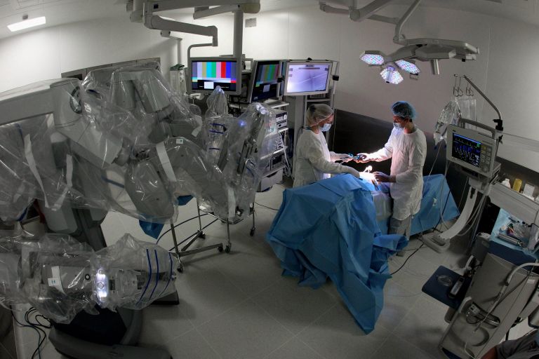 Операция с помощью робота Да Винчи во Владивостоке Операция с помощью робота Да Винчи во Владивостоке