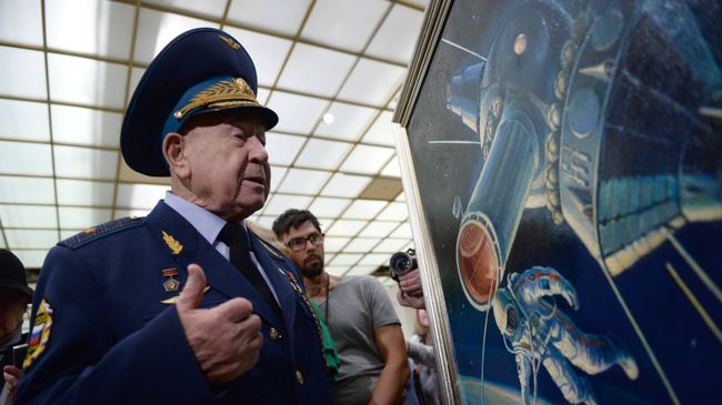Космонавт Алексей Леонов