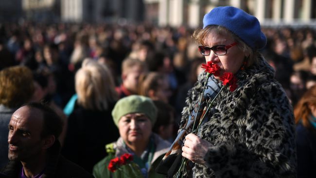 Участники акции памяти и солидарности Питер - Мы с тобой! в Москве Участники акции памяти и солидарности Питер - Мы с тобой! в Москве