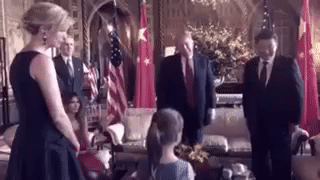 Внучка Трампа спела Си Цзиньпину на китайском Внучка Трампа спела Си Цзиньпину на китайском