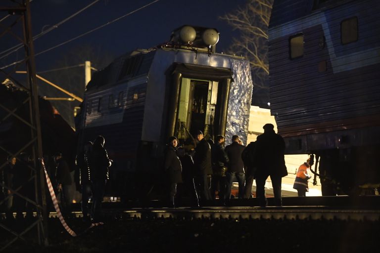 Столкновение пассажирского поезда и электрички на западе Москвы