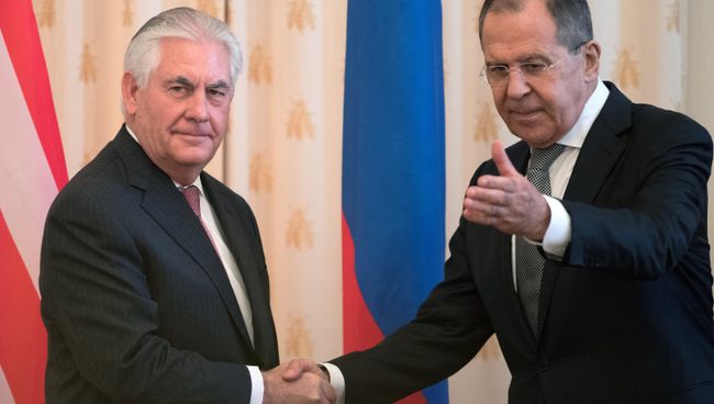 Министр иностранных дер РФ Сергей Лавров и Государственный секретарь США Рекс Тиллерсон. Архивное фото Министр иностранных дер РФ Сергей Лавров и Государственный секретарь США Рекс Тиллерсон. Архивное фото