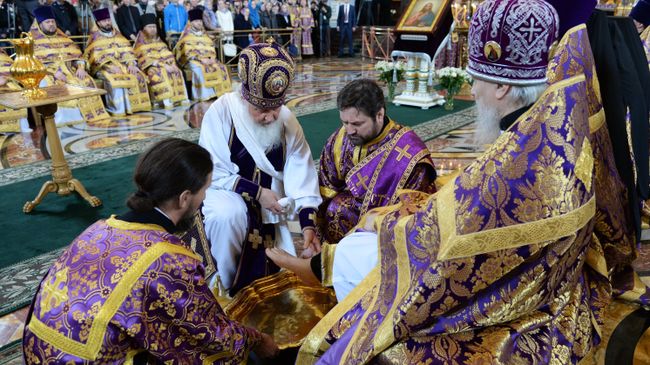 Патриаршее служение в Великий Четверг в Храме Христа Спасителя. Архивное фото