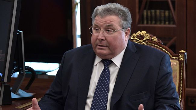 Глава Республики Мордовия Владимир Волков во время встречи с президентом РФ Владимиром Путиным. 12 апреля 2017 Глава Республики Мордовия Владимир Волков во время встречи с президентом РФ Владимиром Путиным. 12 апреля 2017