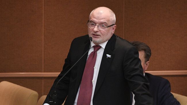 Председатель Комитета Совета Федерации по конституционному законодательству и государственному строительству Андрей Клишас на пленарном заседании Государственной Думы РФ. Архивное фото Председатель Комитета Совета Федерации по конституционному законодательству и государственному строительству Андрей Клишас на пленарном заседании Государственной Думы РФ. Архивное фото