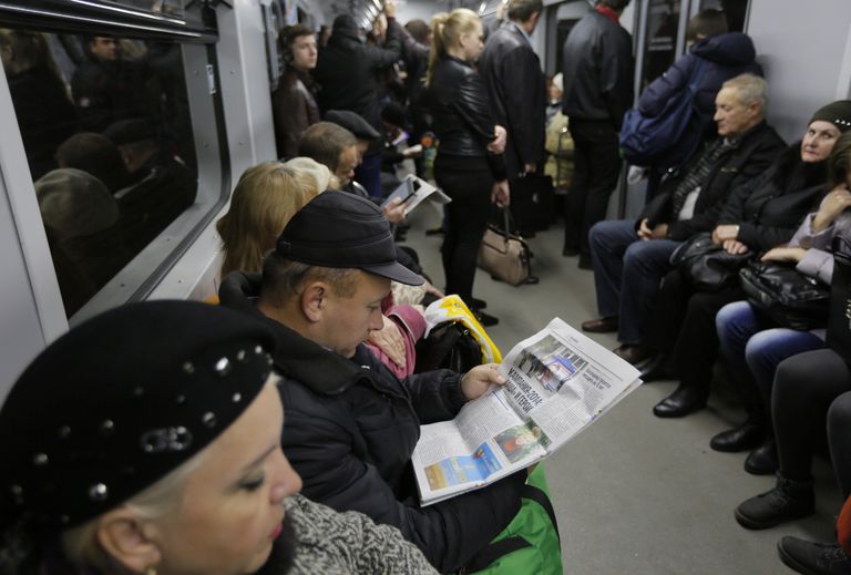 Пассажиры Киевского метро. 2014 год Пассажиры Киевского метро. 2014 год