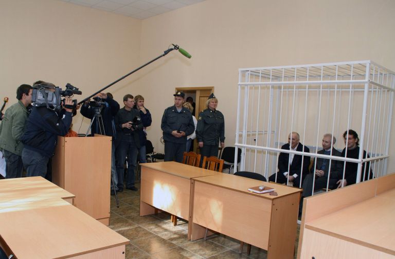 Бывший губернатор Ненецкого автономного округа А. Баринов в зале суда