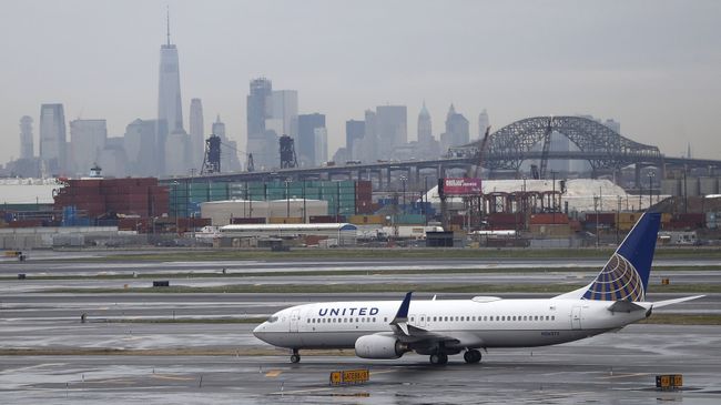 Самолет авиакомпании United Airlines