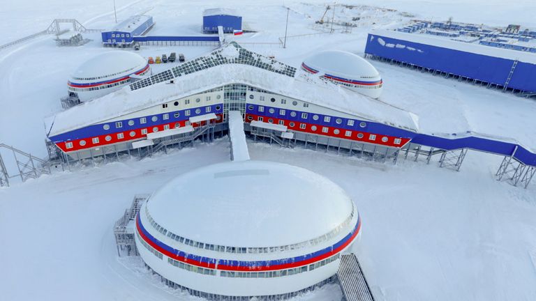 База Арктический трилистник База Арктический трилистник
