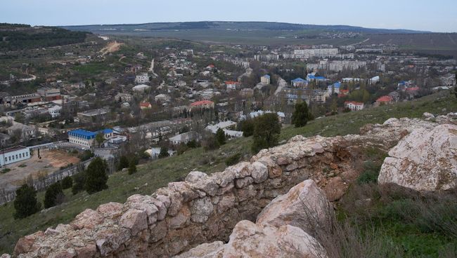 Генуэзская крепость Чембало на территории Балаклавы. Архивное фото Генуэзская крепость Чембало на территории Балаклавы. Архивное фото