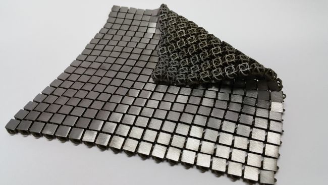 Фрагмент гибкой ткани-кольчуги, напечатанной в НАСА при помощи 3D-принтера Фрагмент гибкой ткани-кольчуги, напечатанной в НАСА при помощи 3D-принтера