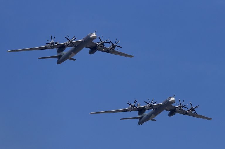  Стратегический бомбардировщик-ракетоносец Ту-95 ВКС России