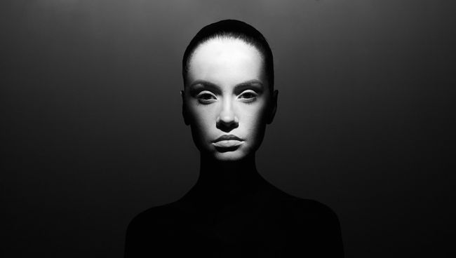 Работа фотографа Георгия Майера из серии Свет, тени. Совершенная женщина Работа фотографа Георгия Майера из серии Свет, тени. Совершенная женщина
