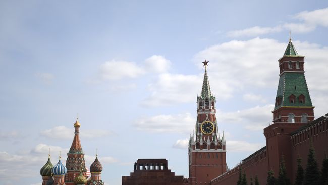 Вид на Собор Василия Блаженного и Кремль. Архивное фото Вид на Собор Василия Блаженного и Кремль. Архивное фото