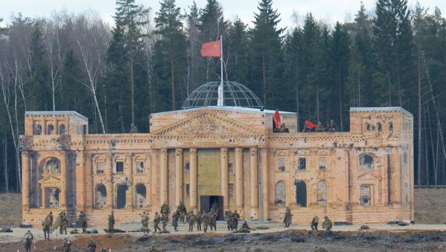 Военно-историческая реконструкция Штурм Берлина Военно-историческая реконструкция Штурм Берлина