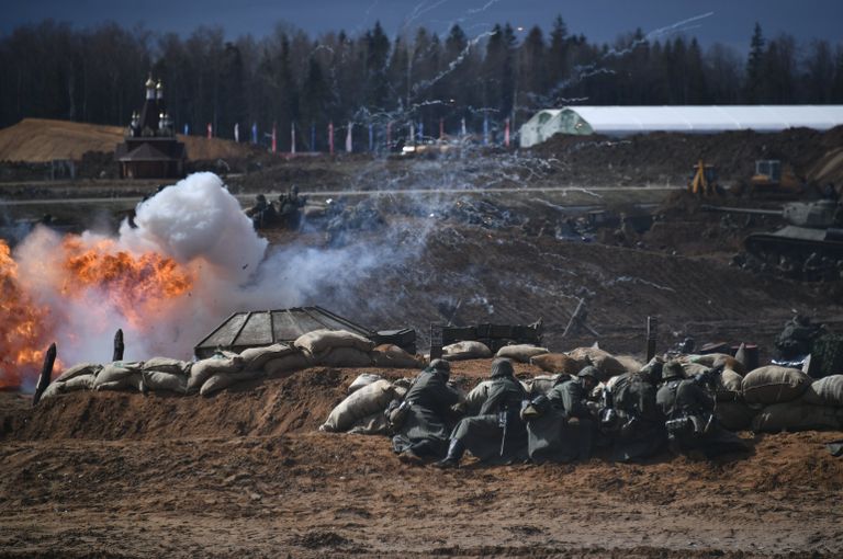 Военно-историческая реконструкция Штурм Берлина Военно-историческая реконструкция Штурм Берлина