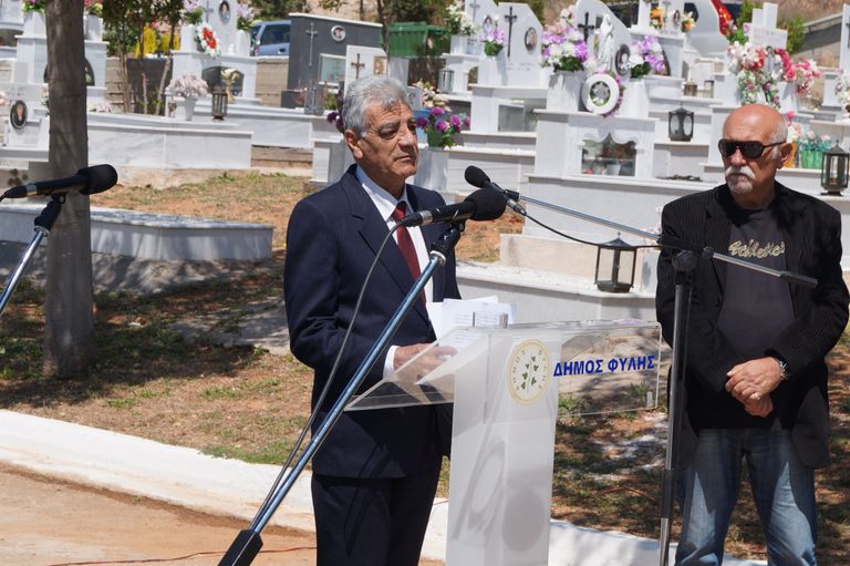 Вице-мэр муниципалитета Филис Георгиос Критикос на церемонии памяти ветерана Великой Отечественной войны Зинаиды Александровны Кузнецовой-Цингелис