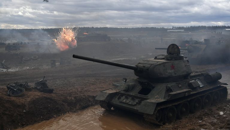 Военно-историческая реконструкция Штурм Берлина Военно-историческая реконструкция Штурм Берлина