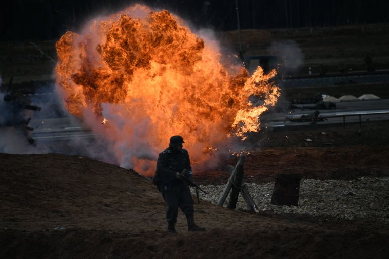 Участник военно-исторической реконструкции Штурм Берлина Участник военно-исторической реконструкции Штурм Берлина