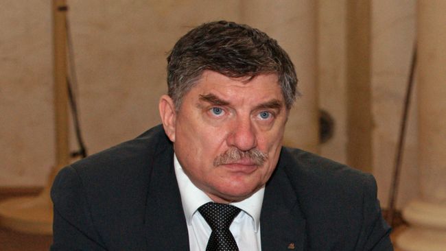 Владимир Иванов Владимир Иванов