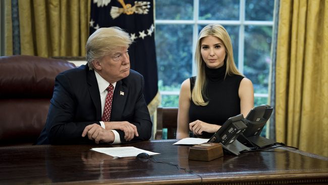 Президент США Дональд Трамп с дочерью Иванкой. Архивное фото