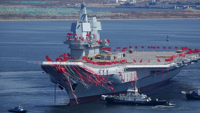 Первый китайский авианосец собственного производства. Архивное фото Первый китайский авианосец собственного производства. Архивное фото