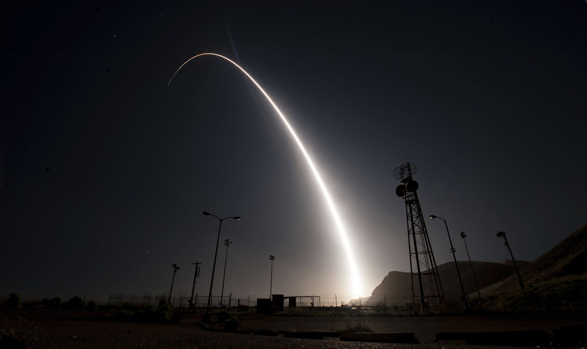 Испытания межконтинентальной баллистической ракеты Minuteman III. Апрель 2017 Испытания межконтинентальной баллистической ракеты Minuteman III. Апрель 2017 - РИА Новости, 1920, 20.11.2023
