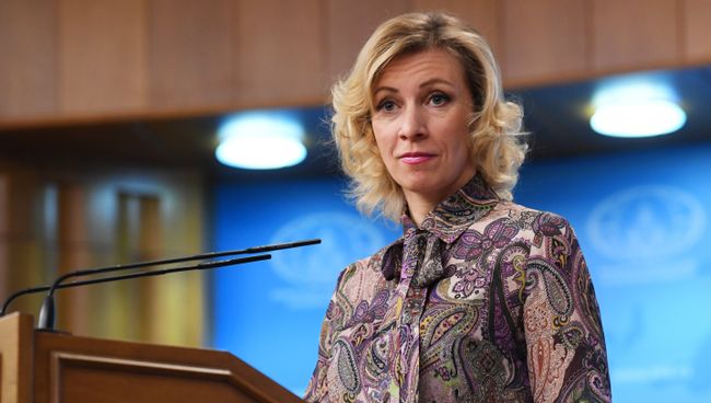 Официальный представитель министерства иностранных дел России Мария Захарова на брифинге в Москве. 27 апреля 2017 Официальный представитель министерства иностранных дел России Мария Захарова на брифинге в Москве. 27 апреля 2017