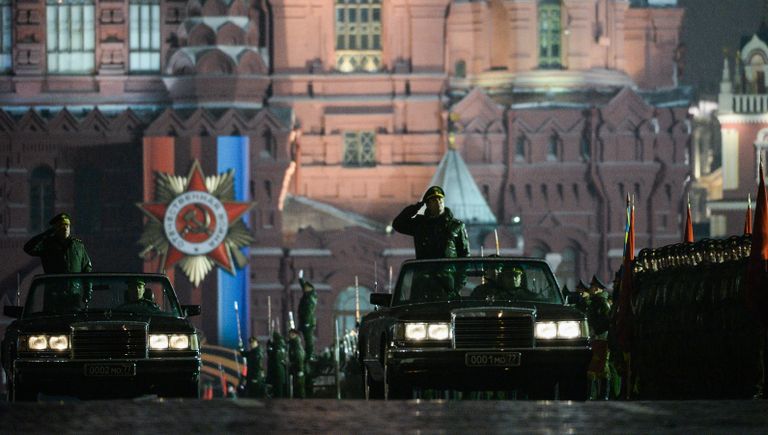 Автомобиль министра обороны РФ на репетиции парада Победы на Красной площади