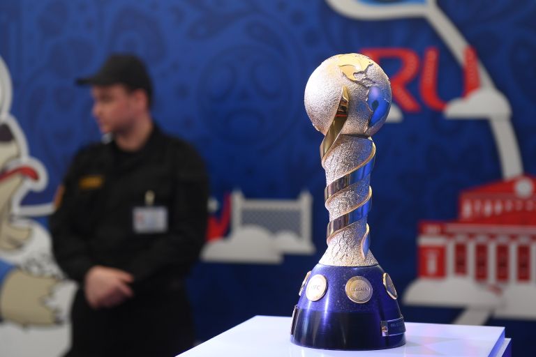 Трофей Кубка Конфедераций 2017 на церемонии открытия Парка Кубка конфедераций 2017 на территории парка искусств Музеон Трофей Кубка Конфедераций 2017 на церемонии открытия Парка Кубка конфедераций 2017 на территории парка искусств Музеон